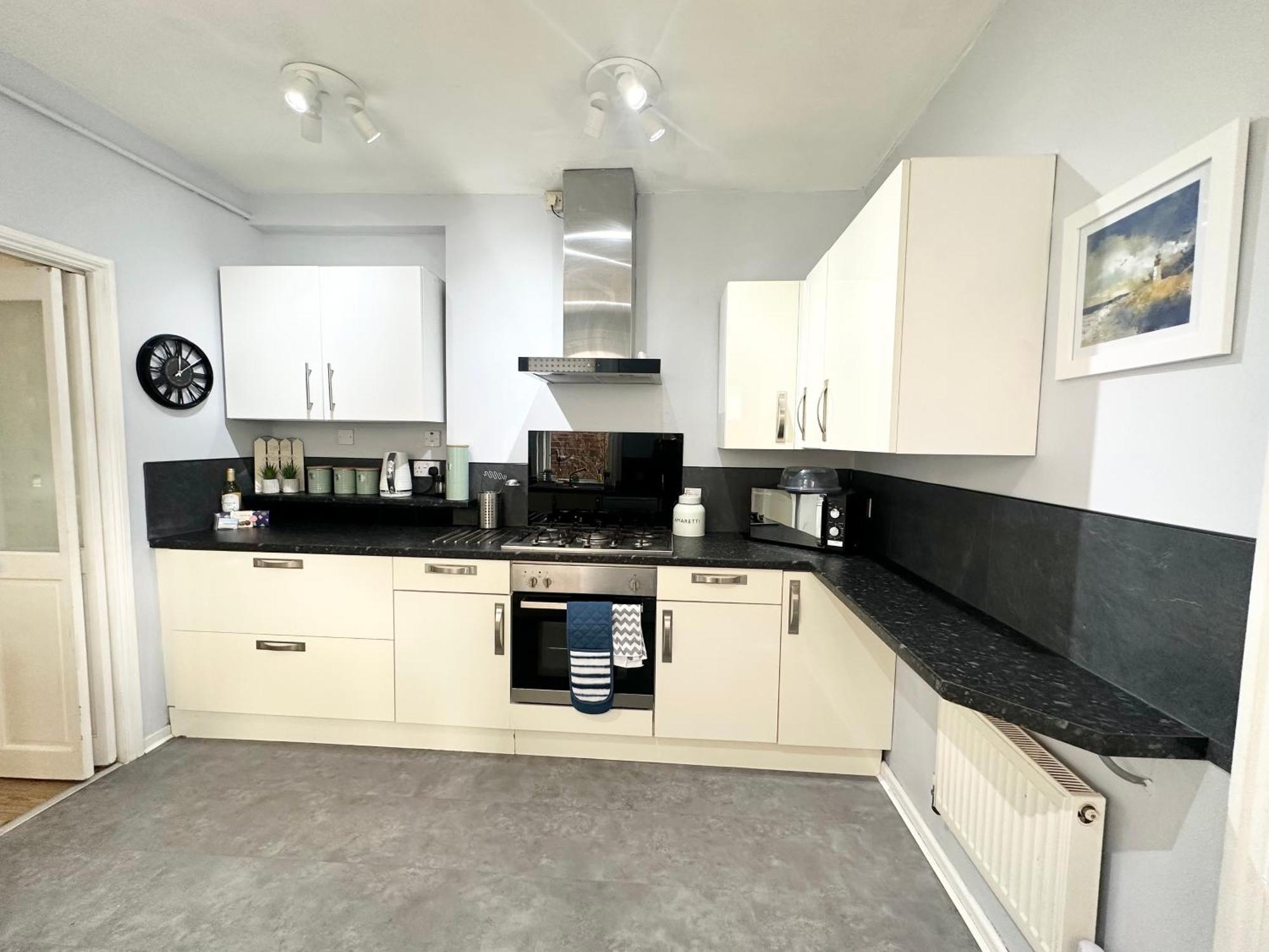 The Capstone Retreat - Beautiful Detached Family By Coastline Retreats, Arcade Machine, Parking, Bbq Дом отдыха
